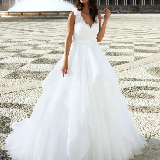 coralle pronovias wedding dress