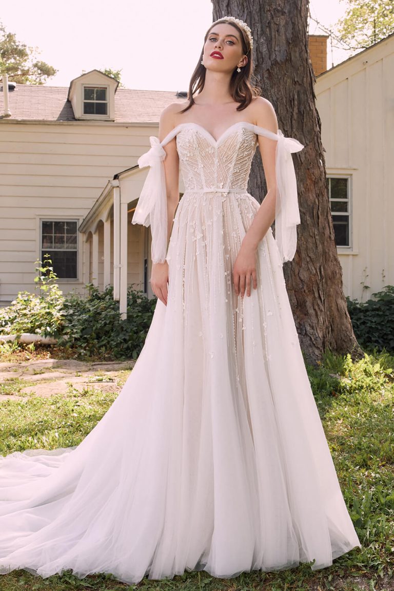 LA22107 esposa wedding dress