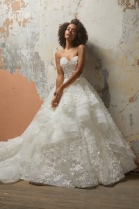 استيل | فستان زفاف بكورسيه ضيّق