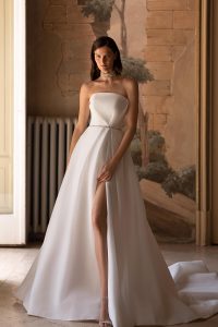 كاسي | فستان زفاف مُعاصر
