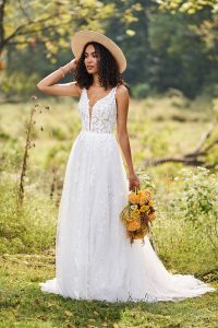 66245 | Bohemian Wedding Dress