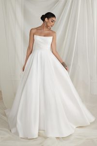 88261 | Strapless White Dress