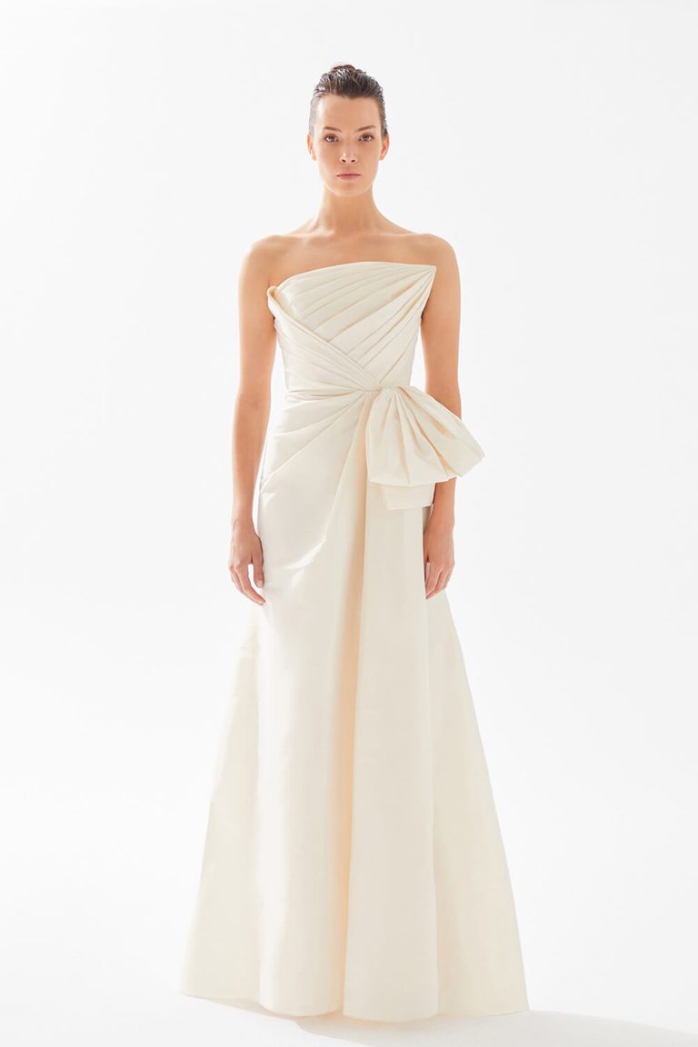 Strapless Long Dress With A Bow On The Side