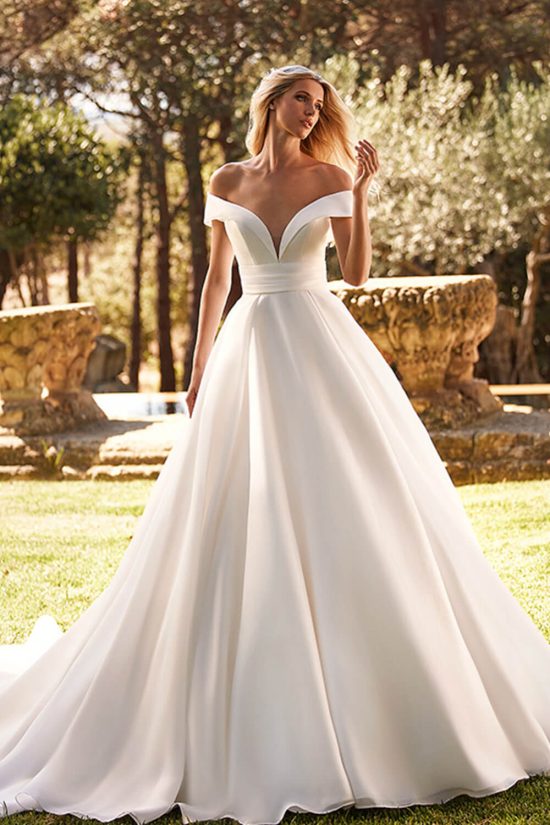 Shop Marta | Simple Satin Gown by Pronovias | Esposa