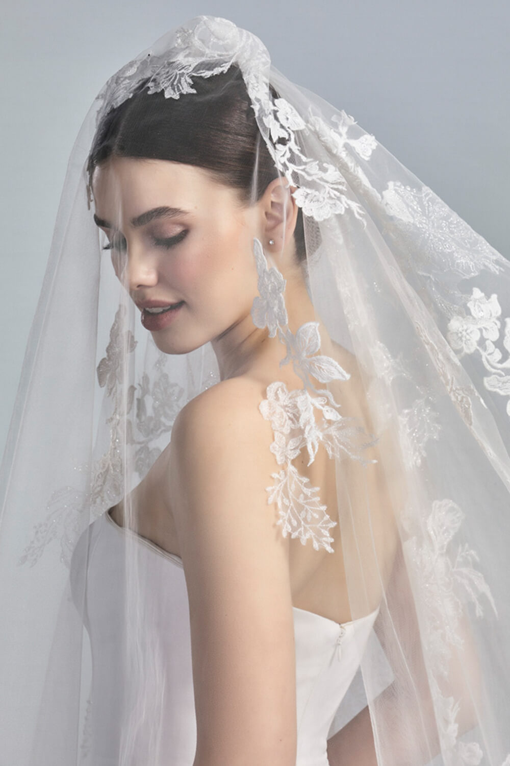 Embroidered bridal veil