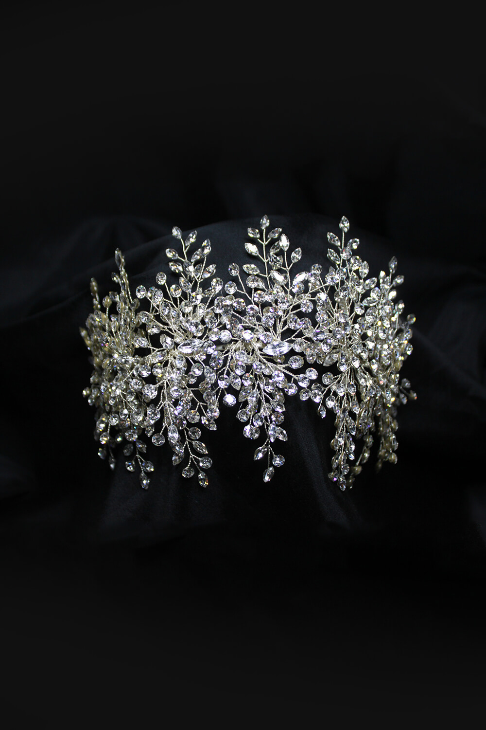 Special Sparkly headpiece for bride by esposacouture