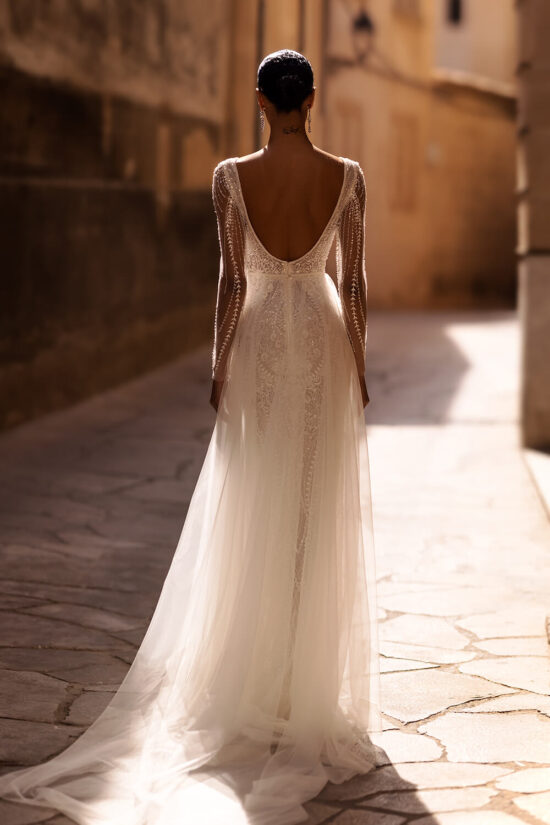 elegant wedding dress