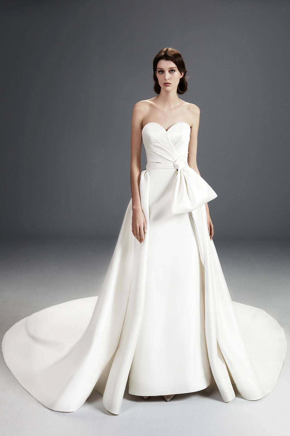 Shop VRM370 | Simple Strapless Gown by Viktor & Rolf | Esposa