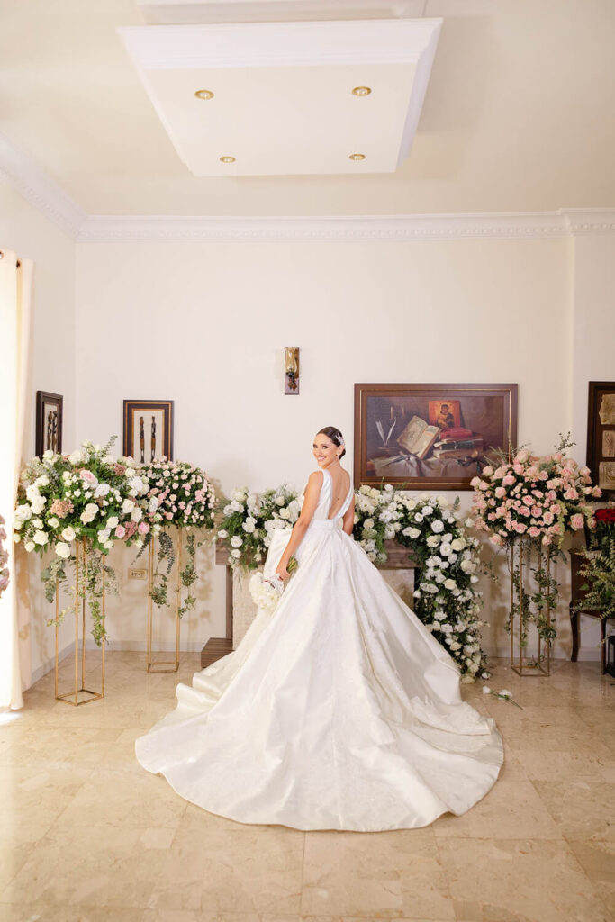 Esposa Bridal couture Wedding