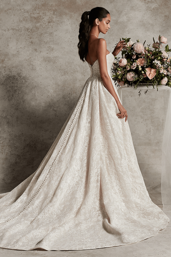 Elegant Strapless Lace wedding dress