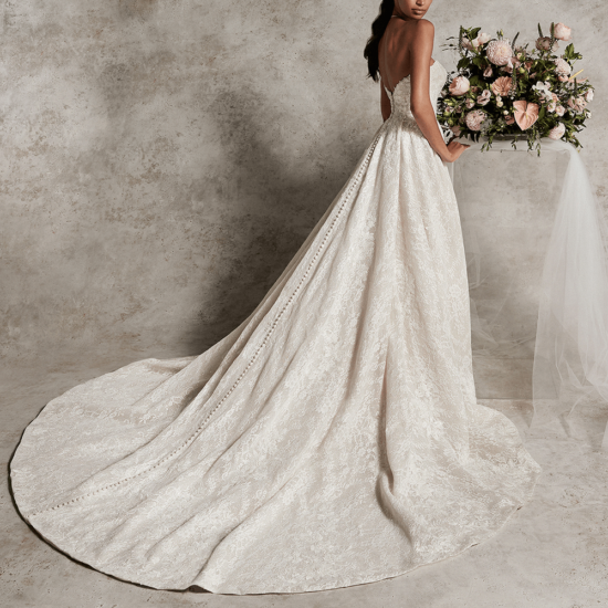 Elegant Strapless Lace wedding dress