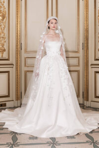 F24BRI12LD | Elegant Bridal Gown