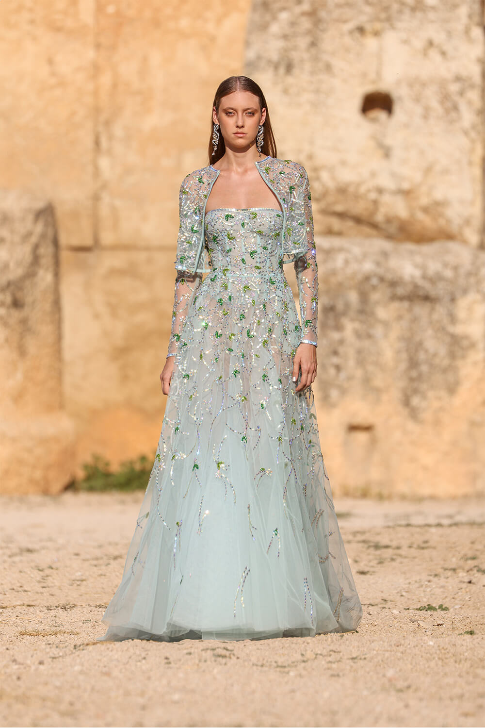 Elegant beaded evening dress with sleeves