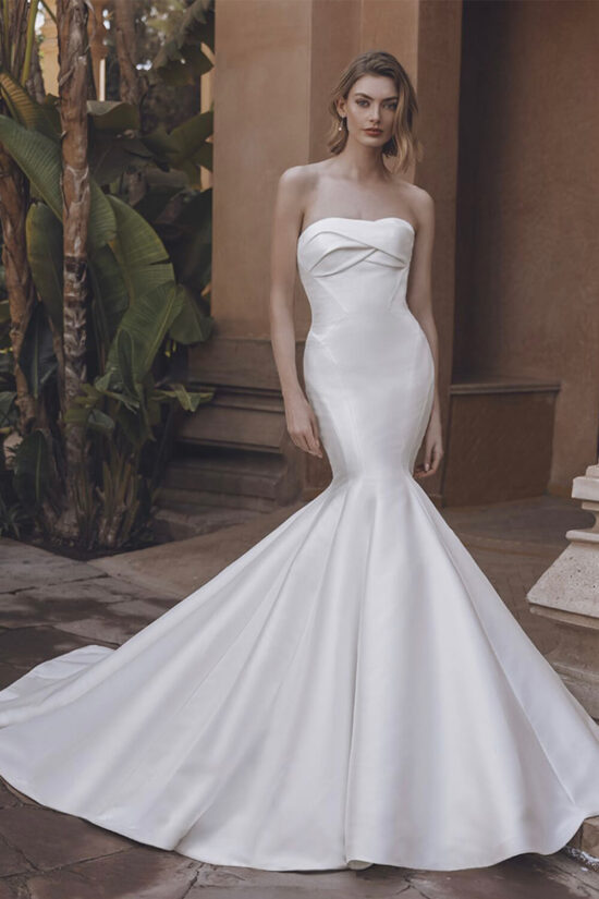 Elegant mermaid wedding dress