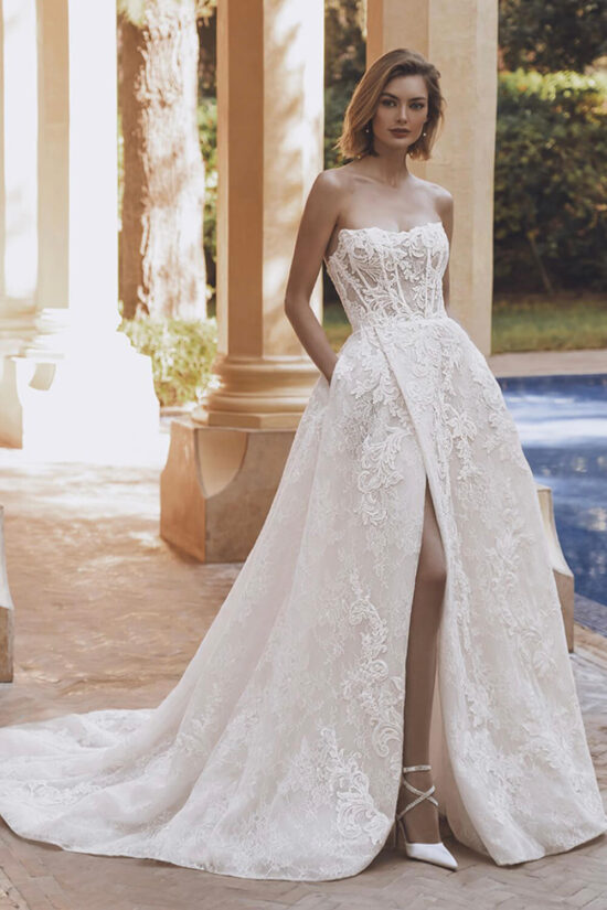 Lace Bridal gown with detachable sleeves