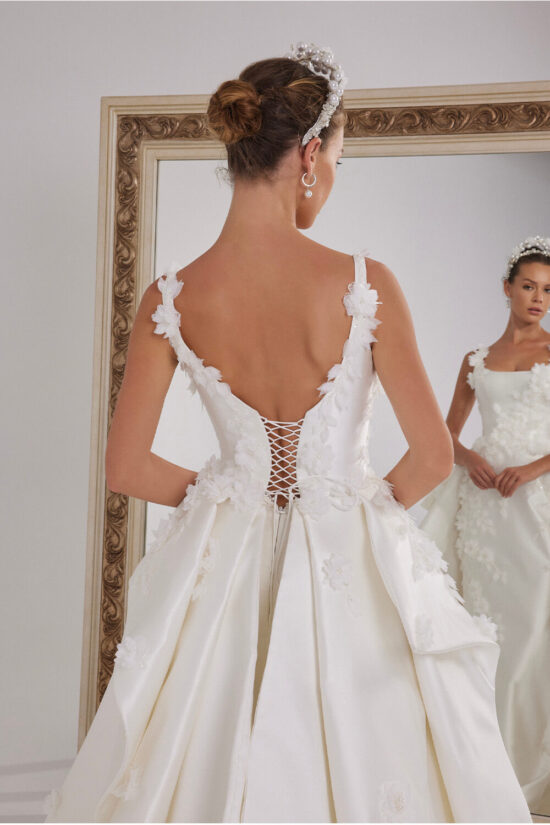 Bridal dress with overskirt