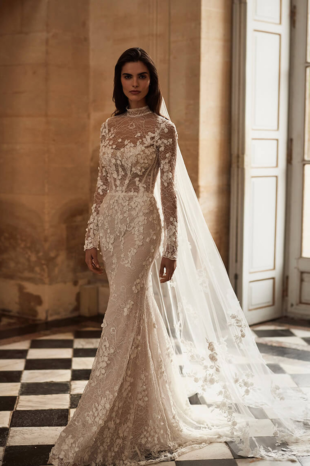 Lace Bridal Dress With Sleeves