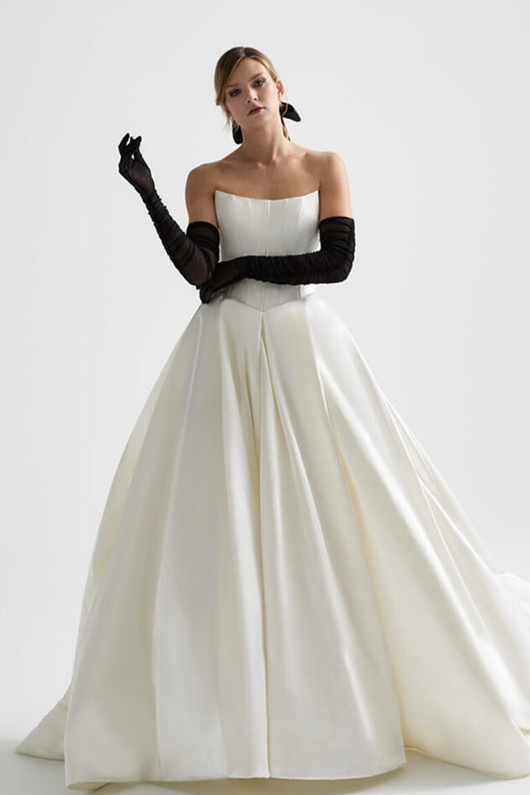 Strapless corset wedding dress with detachable sleeves