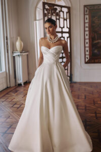 Maeve | Sweetheart Neckline Dress